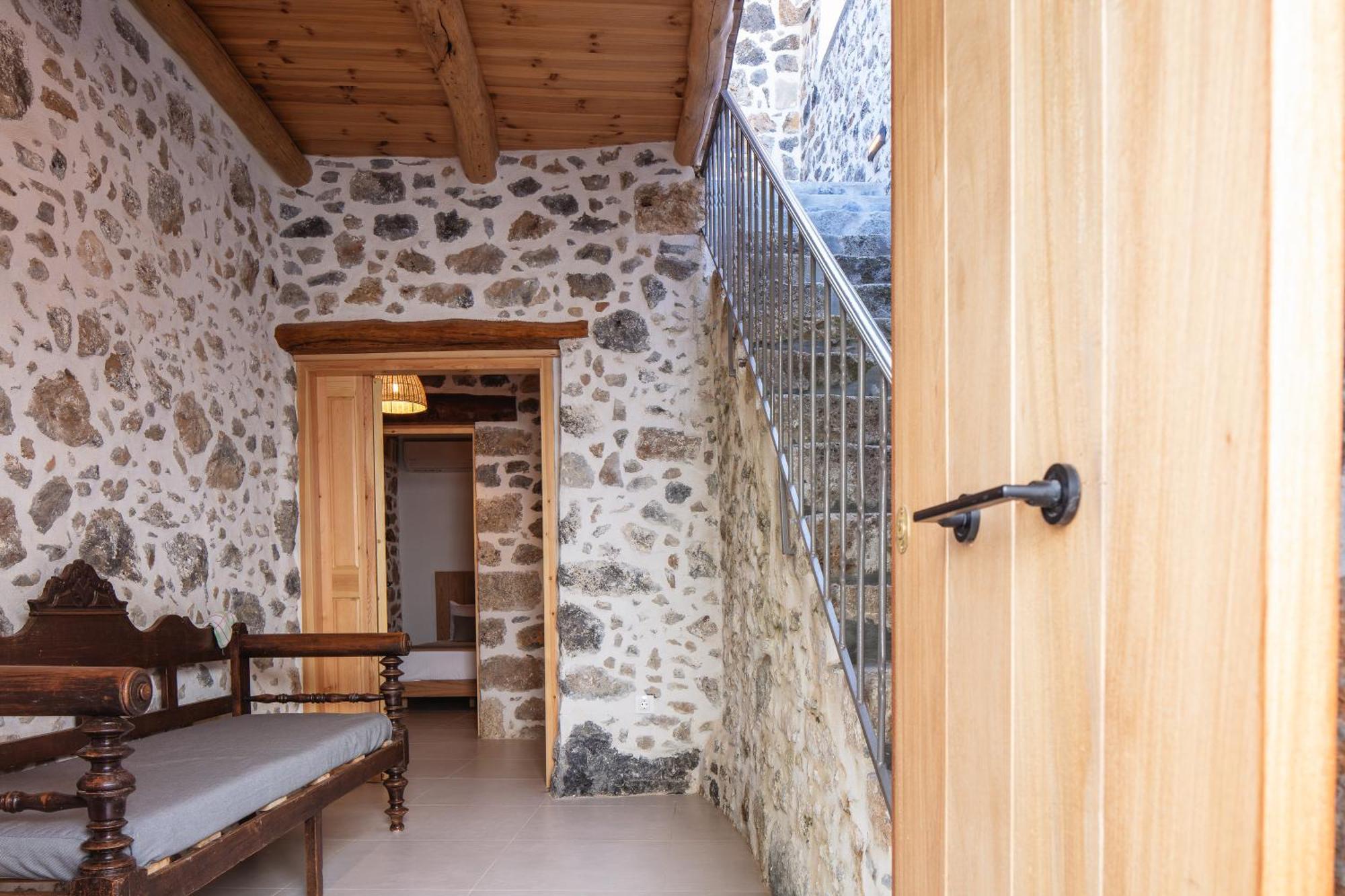 Pavli'S House Apartment Mirthios  Exterior photo